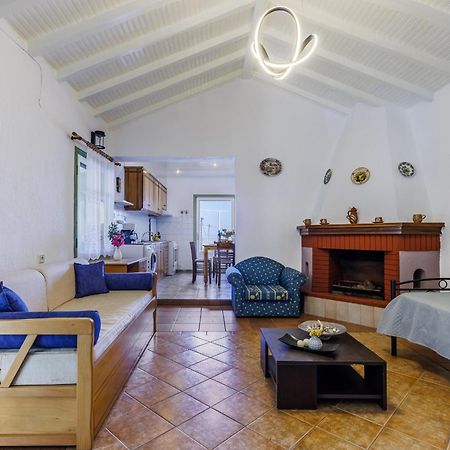 Nerissa Cottage - Skopelos Glossa Atheato Eksteriør bilde